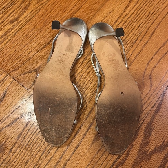 Manolo Blahnik Woman’s Silver Heels Size 40.5 - Picture 5 of 6